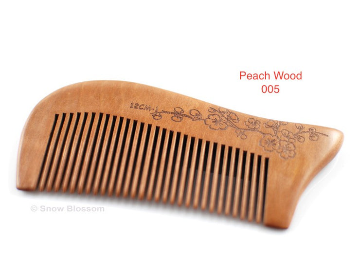 Sweet Peach Wood Comb For Pocket 004 - Snow Blossom Limited